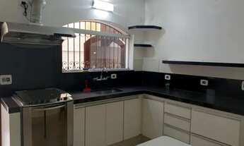 Imagem 7: Sobrado para aluguel tem 261 metros quadrados com 4 quartos em Bosque da Saúde - São Paulo