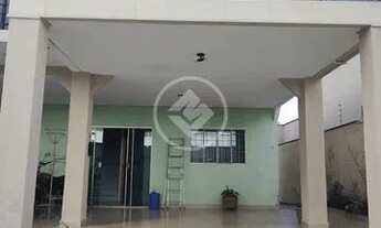 Imagem: Sobrado com 3 suítes no Setor Goiânia