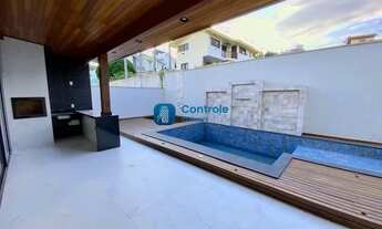 Imagem 3: Ca/Casa com Piscina e 3 dormitórios, sendo 2 suítes , no Pedra Branca Palhoça