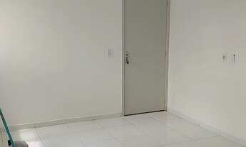 Imagem 3: ALUGO APT COM 2 QTOS.REFORMADO COM AR CONDICIONADO