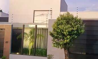 Imagem: Linda Casa 221mts com Piscina entre Av Gastão