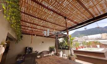 Imagem 2: Sensacional casa de vila à venda na Tijuca! Localizada na Travessa Acis Castilho