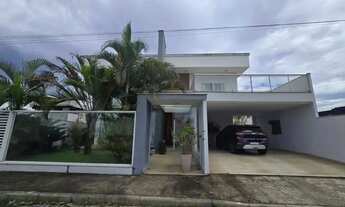 Imagem: VENDO Casa linda no Condomínio Village