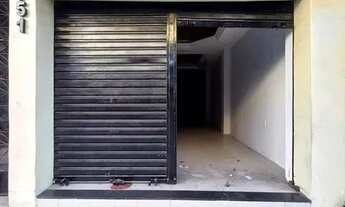 Imagem 2: Loja Comercial dispõe de 70m², salão amplo e banheiro social. Na parte superior possui 02