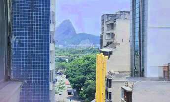 Imagem 4: Apartamento quarto e sala reformado de 43m² por R$ 220.000