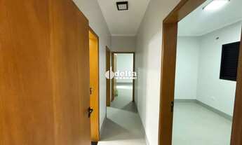 Imagem 4: Casa com 3 quartos sendo 1 suite disponível para venda no bairro Nova Uberlândia em Uberlâ