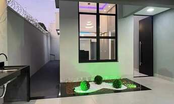 Imagem 2: Casa auto padrão com 03 suítes disponível para venda, aceita financiamento