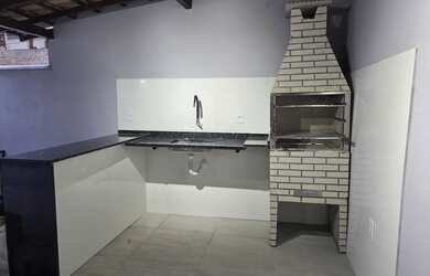 Imagem 5: Casa de esquina com quintal diferenciado no Salin