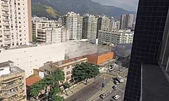 Imagem 2: Apartamento a venda na Avenida Maracanã com 2 quartos e vaga de garagem todo documentado