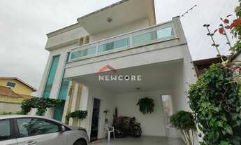 Imagem: Sobrado em Rua Angelina - Balneário Três