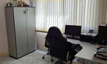 Imagem 4: Oportunidade! Casa espaçosa, reformada e segura. De R$ 330 mil por R$ 298 mil