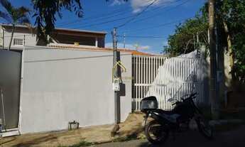 Imagem: Sobrado Amplo á Venda em Rua Privativa