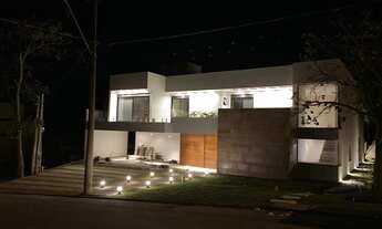 Imagem 3: Casa na Fazenda Kurumin com 550 m², 4 Suítes