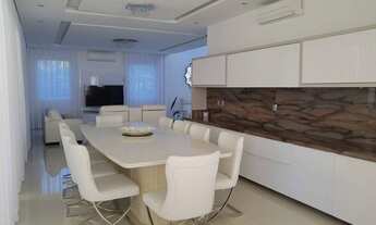 Imagem 7: Casa para venda tem 800 metros quadrados com 4 quartos em Jurerê Internacional - Florianóp