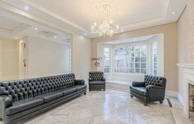 Imagem 2: CURITIBA - Casa Padrão - Bacacheri