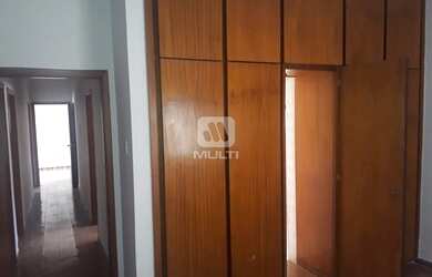 Imagem 2: Casa - MARTINS Casa com 5 dormitórios