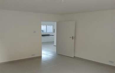 Imagem 7: Casa com 03 dormitórios e garagem