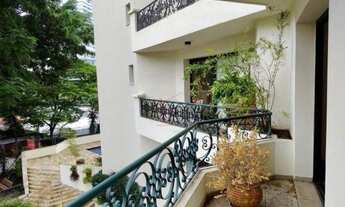 Imagem 5: Apartamento para venda ou locação em Moema com 140m², 3 dormitórios sendo 1 suite e 2 vaga