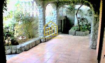 Imagem 6: Casa para Venda em Belo Horizonte, Conjunto Celso Machado, 8 dormitórios, 3 suítes, 4 banh