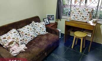 Imagem: Casa de 3 Dormitórios na Rua Raul Devesa