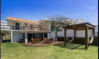 Imagem 6: Casa para venda com 235 metros quadrados com 6 quartos