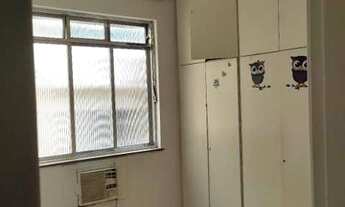 Imagem 2: Situado na famosa e querida pracinha do bairro, Edmundo Rêgo