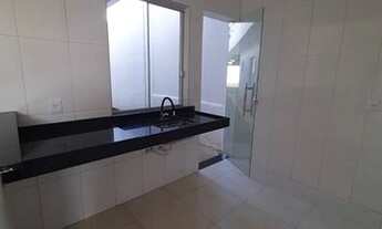 Imagem 4: Casa com 3 quartos e 2 banheiros a venda, 90