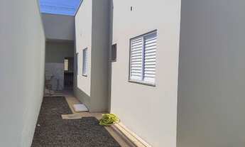 Imagem 2: Casa para venda tem 66 metros quadrados com 3 quartos em Novo Mundo - Uberlândia - MG