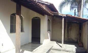 Imagem: 723 Ótima casa dentro de condomínio em