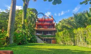 Imagem: Belíssimo sobrado pé na areia