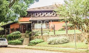 Imagem: CASA COM 534M2, 4 DORMITÓRIOS SENDO 2 SUÍTES