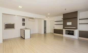 Imagem 3: Vendo apartamento com quatro suítes e três vagas no Bairro Menino Deus em Porto Alegre, Gr