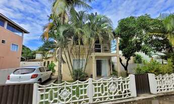 Imagem: Casa em Buraquinho em condomínio fechado