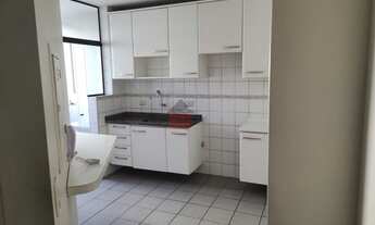 Imagem 6: Apto com 83 m², sendo 2 dorm, uma suíte e banheiro social, sala ampla (com piso em mármore