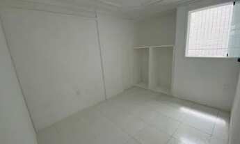 Imagem 7: Vendo apartamento beira-mar de Intermares em uma localização privilegiada além de uma lin