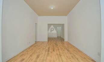 Imagem 6: Maravilhoso apartamento de frente com 85m², claro e arejado, cômodos amplos, vaga na escri