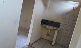 Imagem 3: Aluga-se kitnet Casa com 1 dormitório