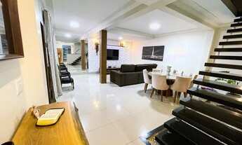 Imagem 2: Casa para venda com 240 metros quadrados com 3 quartos em Jardim Brasília - Uberlândia - M