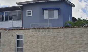 Imagem: Casa residencial grande em frente para o