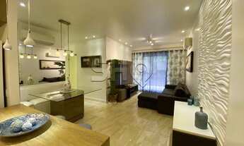 Imagem: Apartamento com quintal, porteira fechada