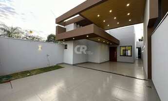 Imagem: Casa à Venda com 3 quartos, 3 banheiros