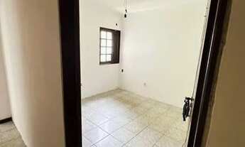 Imagem 7: Casa de condomínio para aluguel possui 200 metros quadrados com 3 quartos