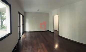 Imagem 2: Excelente Apartamento em Moema Pássaros, possui uma área de 127m², 4 suítes, 2 vagas de ga