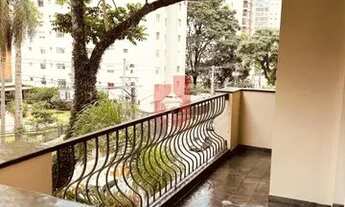 Imagem 3: Excelente Apartamento em Moema Pássaros, possui uma área de 127m², 4 suítes, 2 vagas de ga