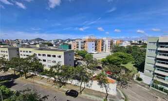 Imagem 2: Ao lado das maravilhosas praças da Mata da Praia, um belíssimo 4 quartos reformado , andar