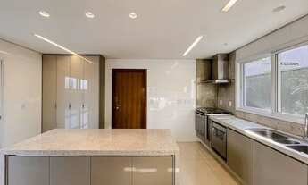 Imagem 4: Casa de condomínio sobrado para venda possui 435 metros quadrados com 4 quartos