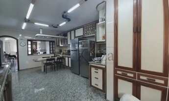 Imagem 8: 1 2 9 8 2 1 0 4 9 6 2 ..Apartamento para venda possui 198 metros quadrados com 4 quartos