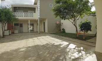 Imagem 2: Casa Sobrado - Loteamento Villa Branca - Jacareí - 3 Dormitórios - 250m²