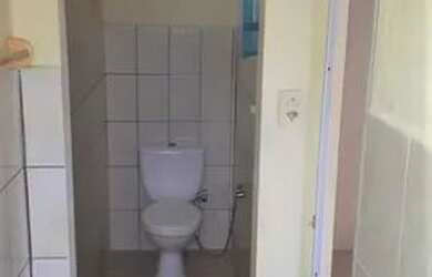 Imagem 2: Apartamento com sala/cozinha, quarto e banheiro, no Lírio do Vale. Não aceitamos pets