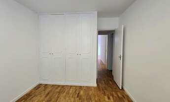 Imagem 3: Apartamento reformado com 3 dormitórios para locação no Paraiso